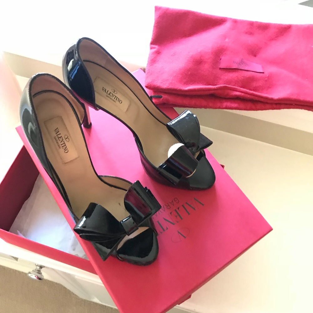 VALENTINO BOW HEELS